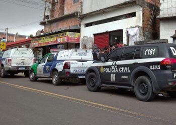 Industriário é assassinado a tiros na porta de casa por dois motoqueiros no bairro da Compensa 2