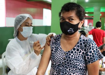 Amazonas já aplicou 6.320.738 doses de vacina contra Covid-19 até este domingo (20/02)