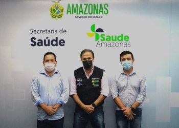 Secretário de Saúde recebe prefeito de Atalaia do Norte para discussão sobre investimentos no município