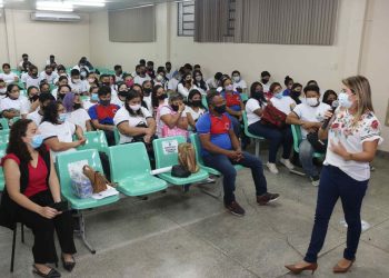 Semana da Mulher: escola estadual de Manaus promove ação com palestras sobre direitos e saúde mental