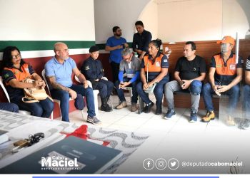 Cabo Maciel reúne com a Guarda Municipal e Defesa Civil de Urucurituba