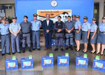 Cabo Maciel participa da entrega de CPUs, Notebooks e Equipamentos para o Colégio Militar de Manacapuru