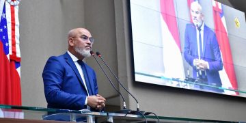 Cabo Maciel destaca na Tribuna  da ALEAM as melhorias na Área da Educação que seu mandato tem feito para o Distrito de Santo Antônio do Matupi