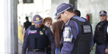 Em menos de três horas, PMAM prende dois foragidos com auxílio do Paredão